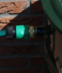 RENNER Metall-Regentonne Inkl. Steckanschluss, 150 L, Dunkelgrün -Gartenbedarfs Geschäft 6609481 WE DE 004 RegenwasserSammeltonnemitSteckanschlussca150l